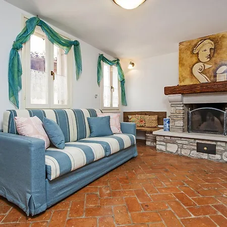 Casa Rubeus דירה